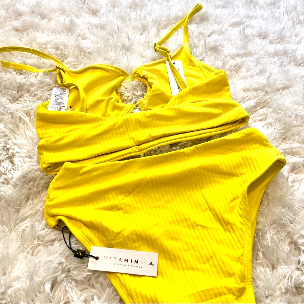 NWT- Vitamin A Kara Top & Lolita Bottom - Picture 12 of 12